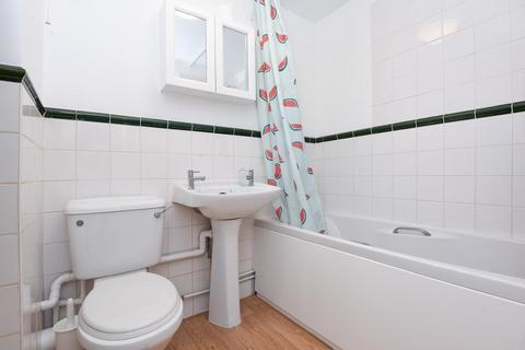 2 bedroom flat for sale, Convenient for Town Centre,  West Reading,  RG30