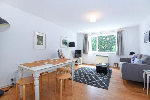 2 bedroom flat for sale, Convenient for Town Centre,  West Reading,  RG30