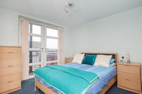 2 bedroom flat to rent, 2124L – Constitution Place, Edinburgh, EH6 7DL