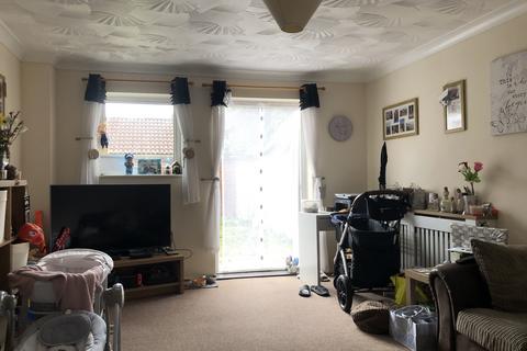 26 Bovington Close, Poole, BH17 8AZ