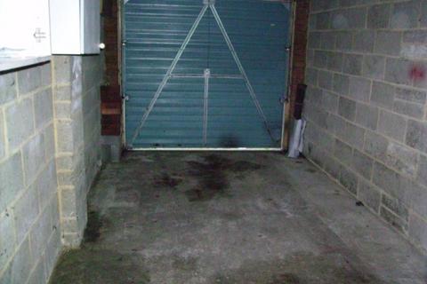 26 Bovington Close, Poole, BH17 8AZ