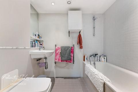 1 bedroom apartment for sale, Deals Gateway, London