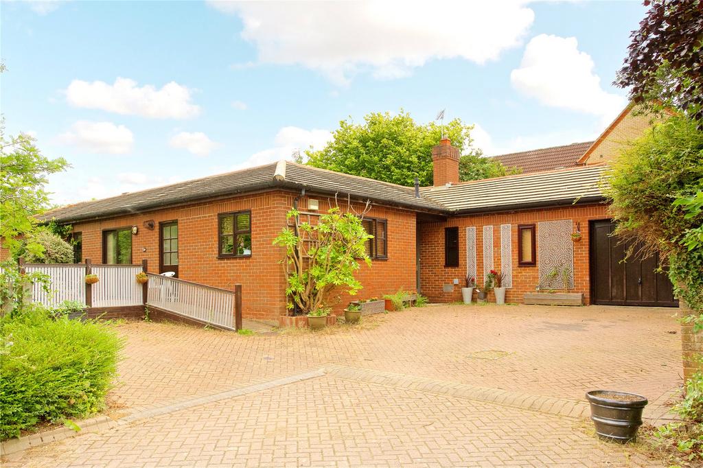 Kirke Close, Shenley Church End, Milton Keynes, Buckinghamshire, MK5 4