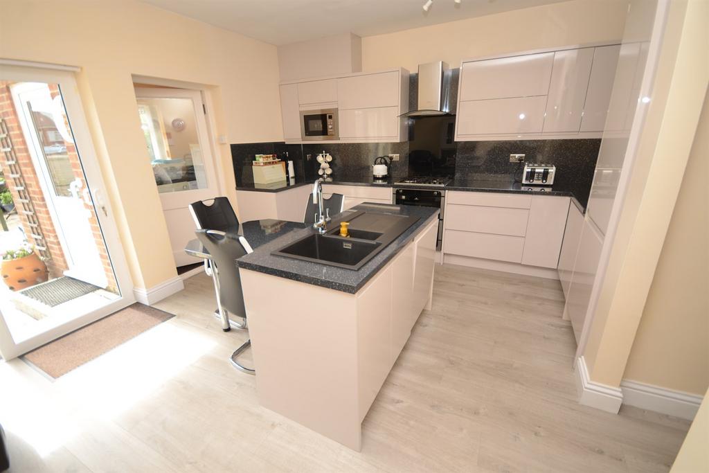 Beach Road, South Shields 4 bed end of terrace house for sale £330,000