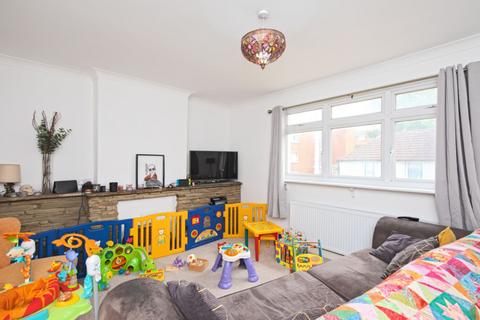 3 bedroom flat for sale, Blackbull Road, Folkestone, CT19