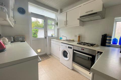 18 Oakwood Avenue, Borehamwood, WD6 1SR