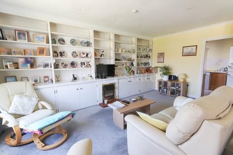 1 bedroom flat for sale, Avalon Park, La Grande Route De La Cote, St. Clement, Jersey. JE2 6FJ