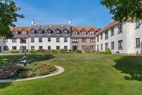 1 bedroom flat for sale, Avalon Park, La Grande Route De La Cote, St. Clement, Jersey. JE2 6FJ