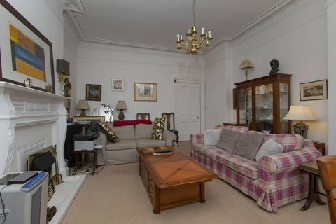 26/2 Braid Crescent, Edinburgh, EH10 6AU