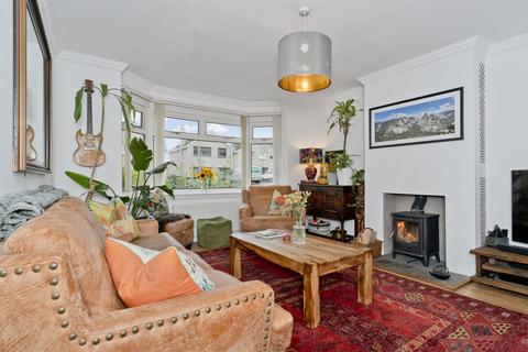 15 Craigiebield Crescent, Penicuik, EH26 9EQ