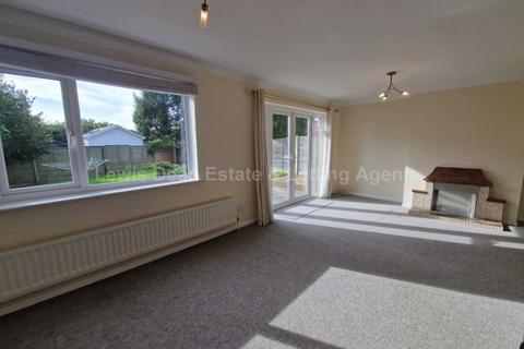 2 bedroom bungalow to rent, LYTCHETT MATRAVERS -