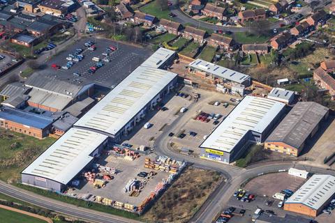 Warehouse to rent, Unit 5, Davies Road Trade Centre, Davies Road, Evesham, Worcestershire, WR11 1XG