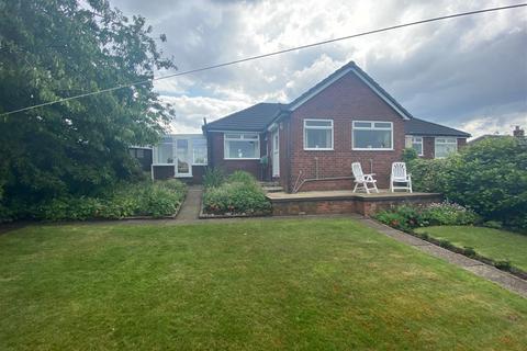 15 Ainsdale Crescent, Royton, Oldham, OL2 6AX