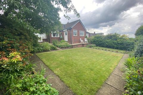 15 Ainsdale Crescent, Royton, Oldham, OL2 6AX