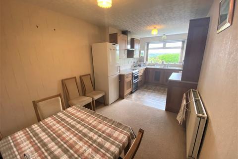 15 Ainsdale Crescent, Royton, Oldham, OL2 6AX
