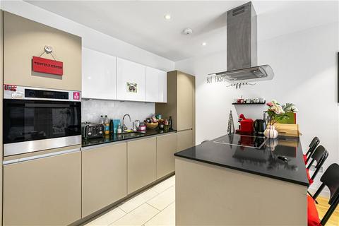 2 bedroom apartment for sale, Fairfield Avenue, Staines-upon-Thames, Surrey, TW18