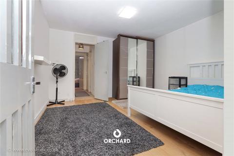 47 Clarkes Drive, Uxbridge, UB8 3UJ