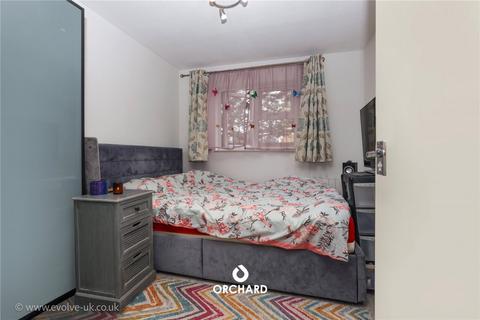 47 Clarkes Drive, Uxbridge, UB8 3UJ