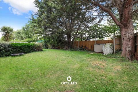 47 Clarkes Drive, Uxbridge, UB8 3UJ