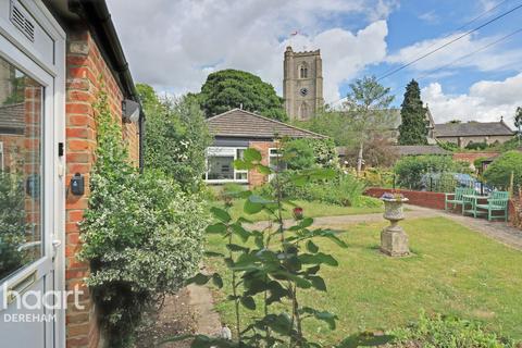 1 bedroom detached bungalow for sale - Attleborough Road, Hingham, Norwich