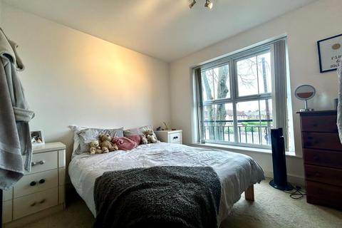 2 bedroom flat to rent, Mill Lane, Beverley, HU17