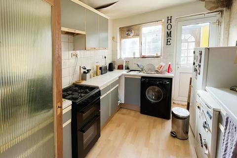 2 bedroom flat for sale - Linkway Gardens, Leicester, Leicestershire, LE3 0LW