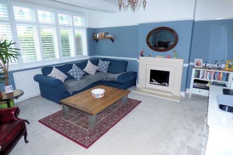 4 bedroom semi-detached house for sale, Maple Avenue, Upminster RM14
