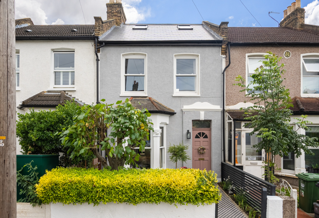 Glenfarg Road, London 4 bed terraced house for sale £675,000