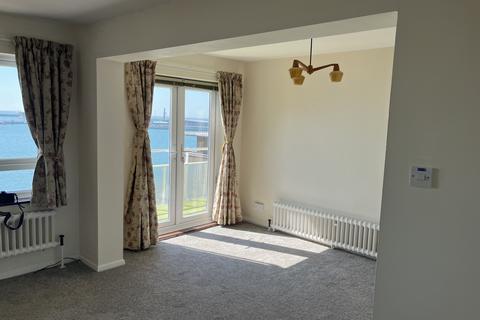 3 bedroom apartment to rent - The Gateway, Dover, CT16