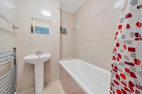 2 bedroom terraced house for sale - Rydston Close, Holloway