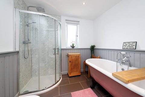 38 Clarion Road, Glasgow, G13 3LD