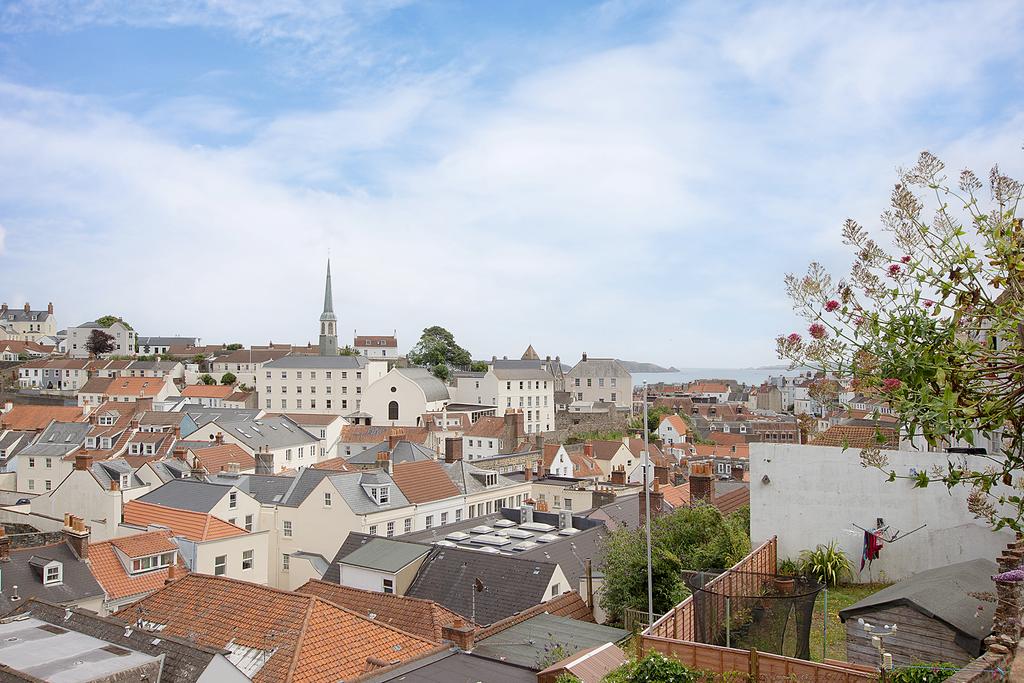 33 Mount Durand, St Peter Port, Guernsey, GY1 3 bed property for sale
