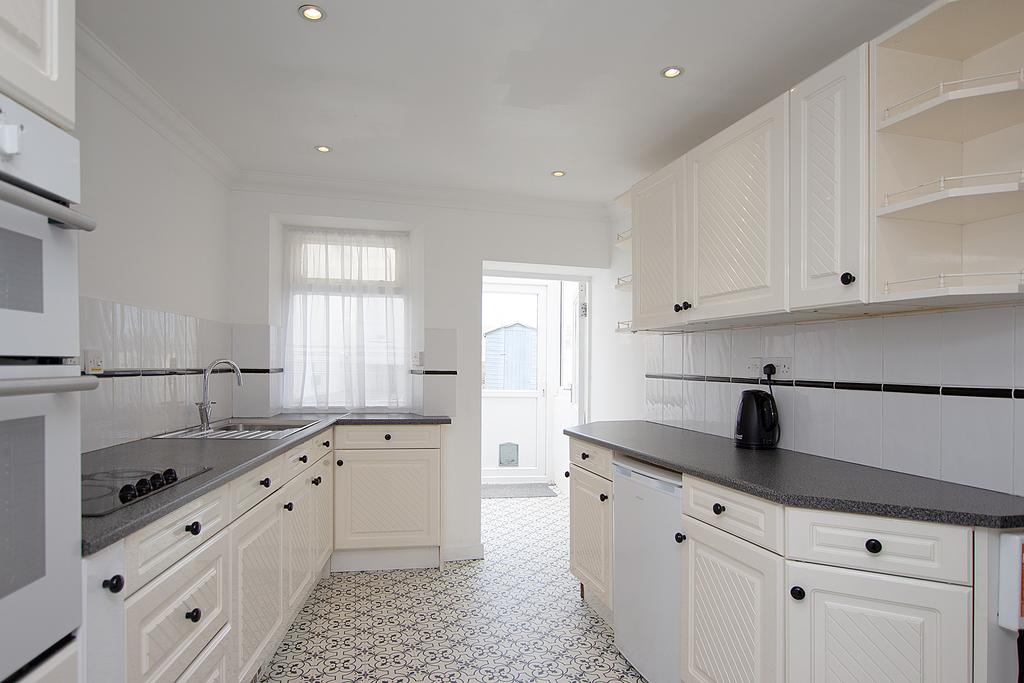 33 Mount Durand, St Peter Port, Guernsey, GY1 3 bed property for sale