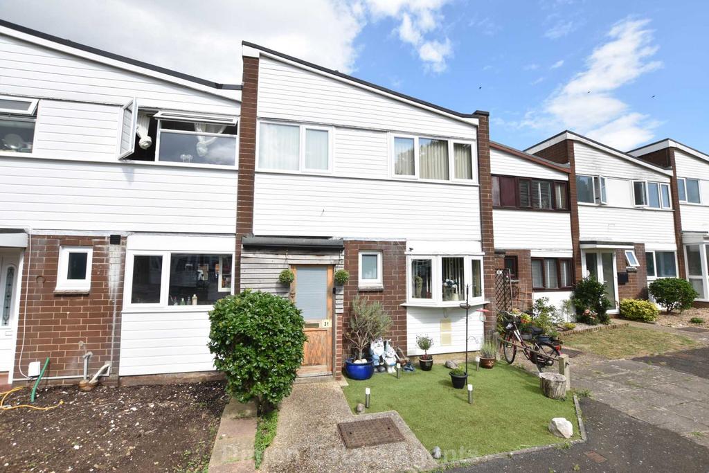 Dolphin Crescent, Alverstoke 3 bed terraced house for sale £249,995