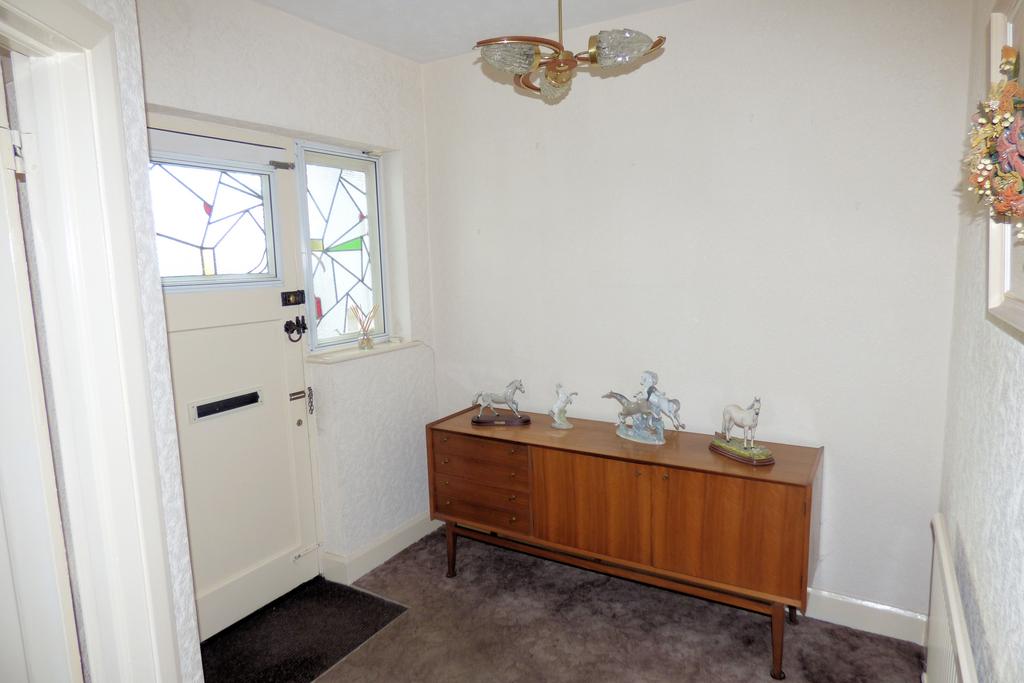 Park Drive, Upminster RM14 4 bed semidetached house for sale £840,000