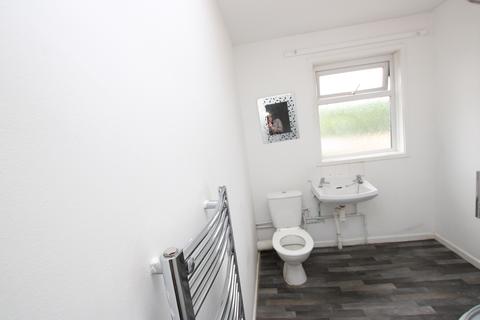 1 bedroom in a house share to rent, North Holme Court, Northampton NN3