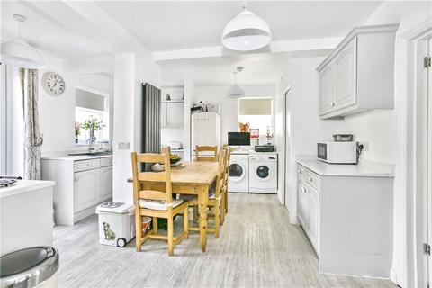 31 Bridge Way, Twickenham, TW2 7JL