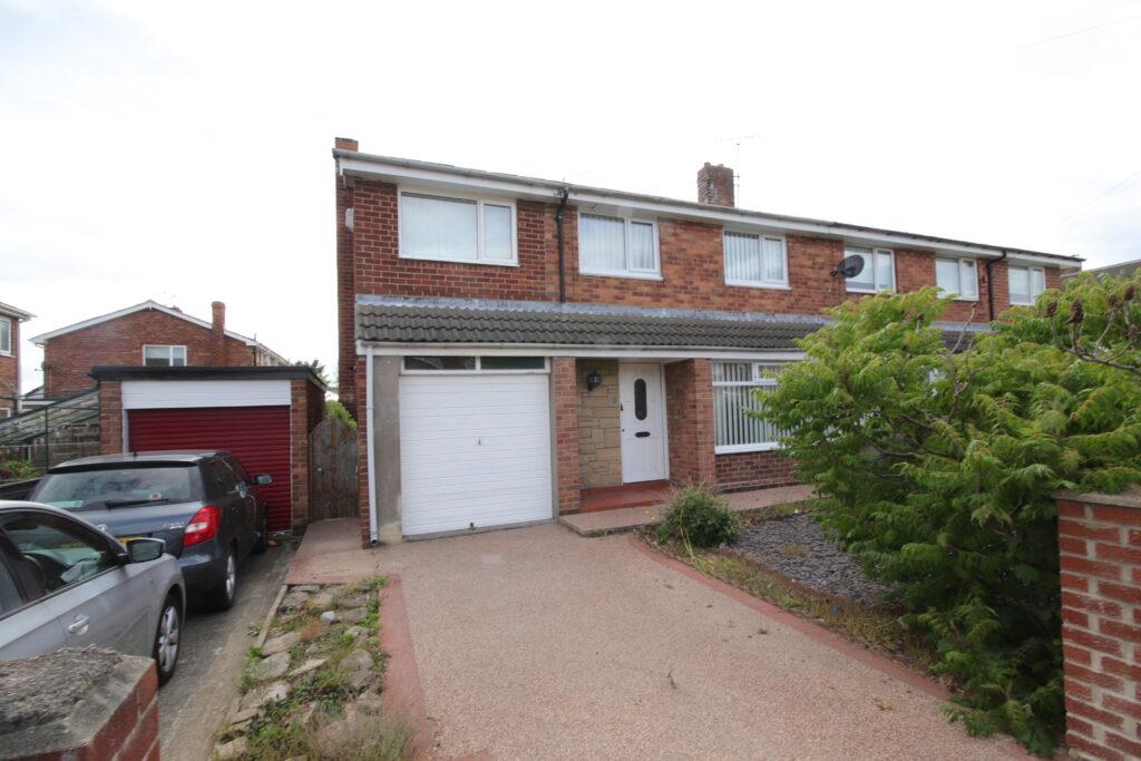 11 Ridgeway, Stakeford, Northumberland, NE62 5XX 3 bed semidetached