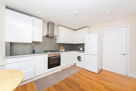 3 bedroom apartment for sale, Haverstock Hill, London