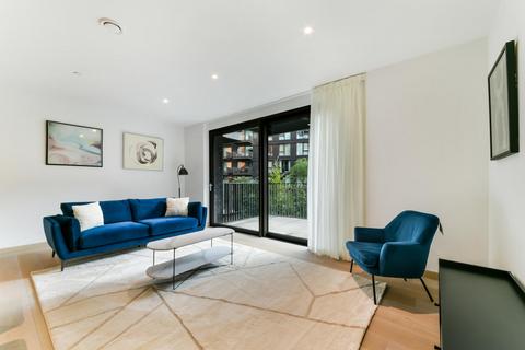2 bedroom flat to rent, Legacy Building, Embassy Gardens, London, SW11
