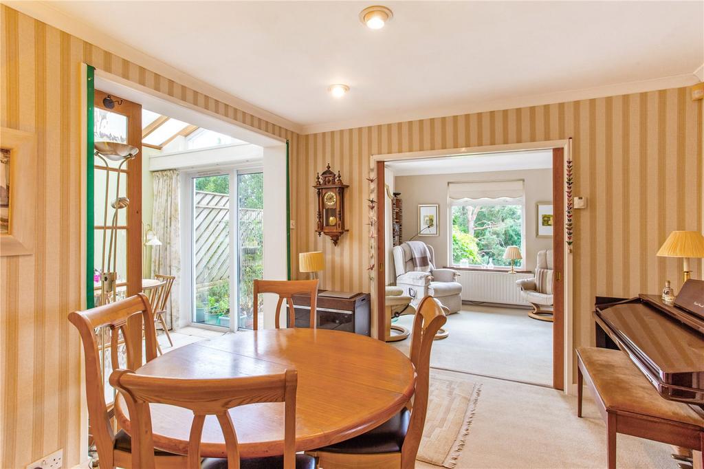 Cranwells Park, Bath, BA1 4 bed link detached house £825,000