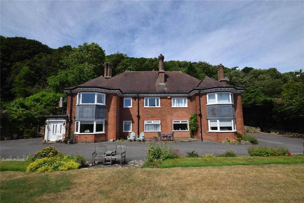 Deepdale Avenue, Scarborough, North Yorkshire, YO11 3 bed apartment for