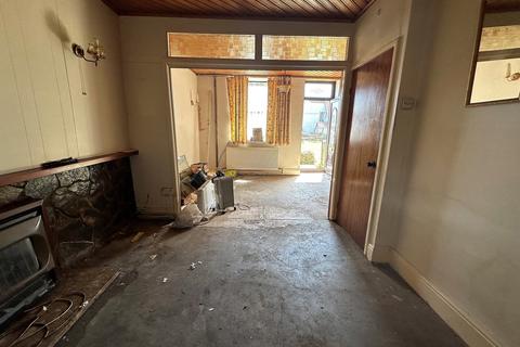 5 Heol Twrch, Lower Cwmtwrch, Swansea, SA9 2TD