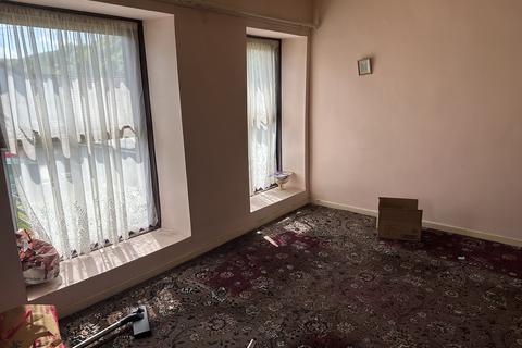 5 Heol Twrch, Lower Cwmtwrch, Swansea, SA9 2TD