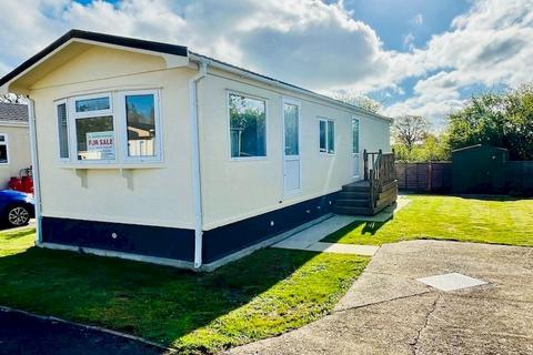 2 bedroom park home for sale, Two Bed Homeseeker Langdale Plus 40x12 The Compasses Park, Cranleigh GU6