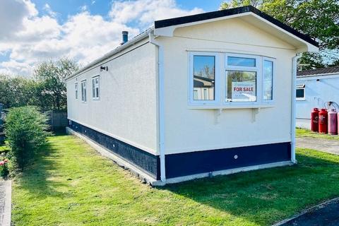 2 bedroom park home for sale, Two Bed Homeseeker Langdale Plus 40x12 The Compasses Park, Cranleigh GU6