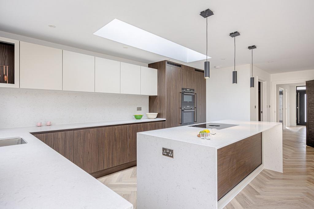 Kitchen Family Room