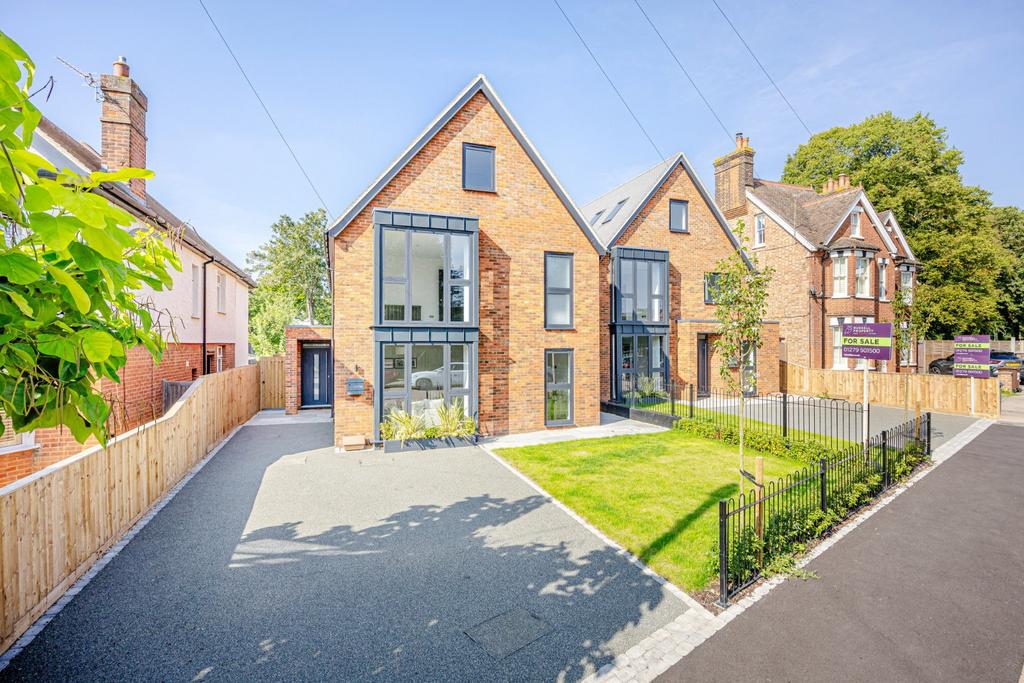 Grange Road, Stortford, Hertfordshire, CM23 4 bed detached