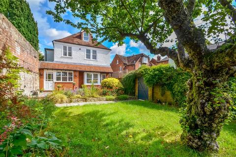 3 bedroom detached house to rent, Colebrook Street, Winchester, Hampshire, SO23