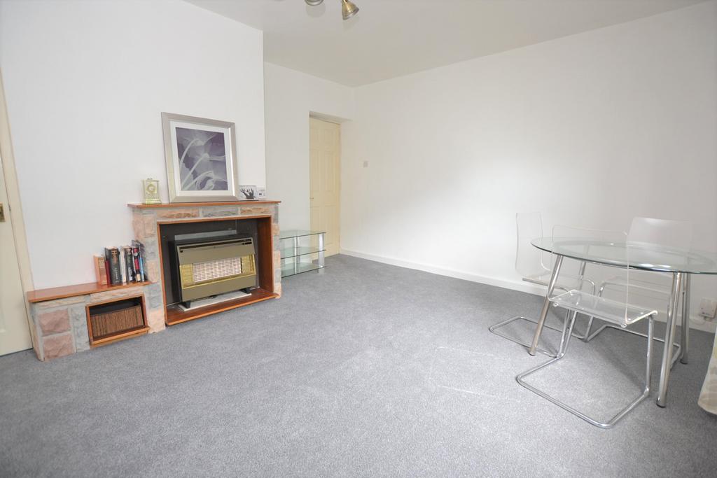 Rankin Drive, Edinburgh, EH9 2 bed flat £1,100 pcm (£254 pw)